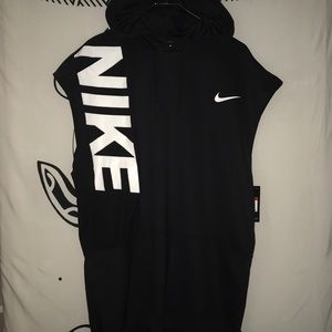 Nike dry fit sleeveless training shirt, Men’s Sz L